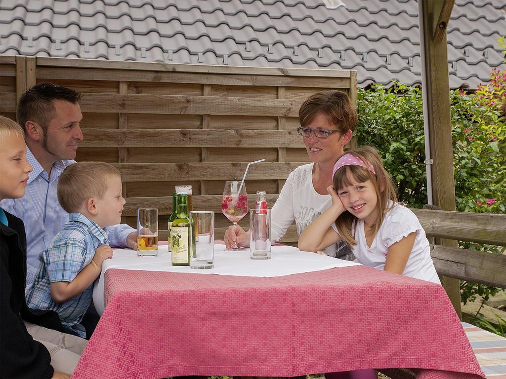 Gasthof Zur Traube ไกรน์ ภายนอก รูปภาพ